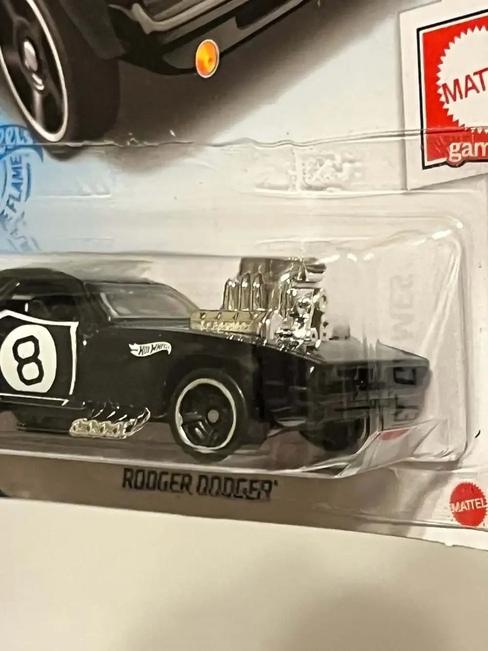 Hot Wheels Mattel Games Series Rodger Dodger Magic 8 Ball 73/250